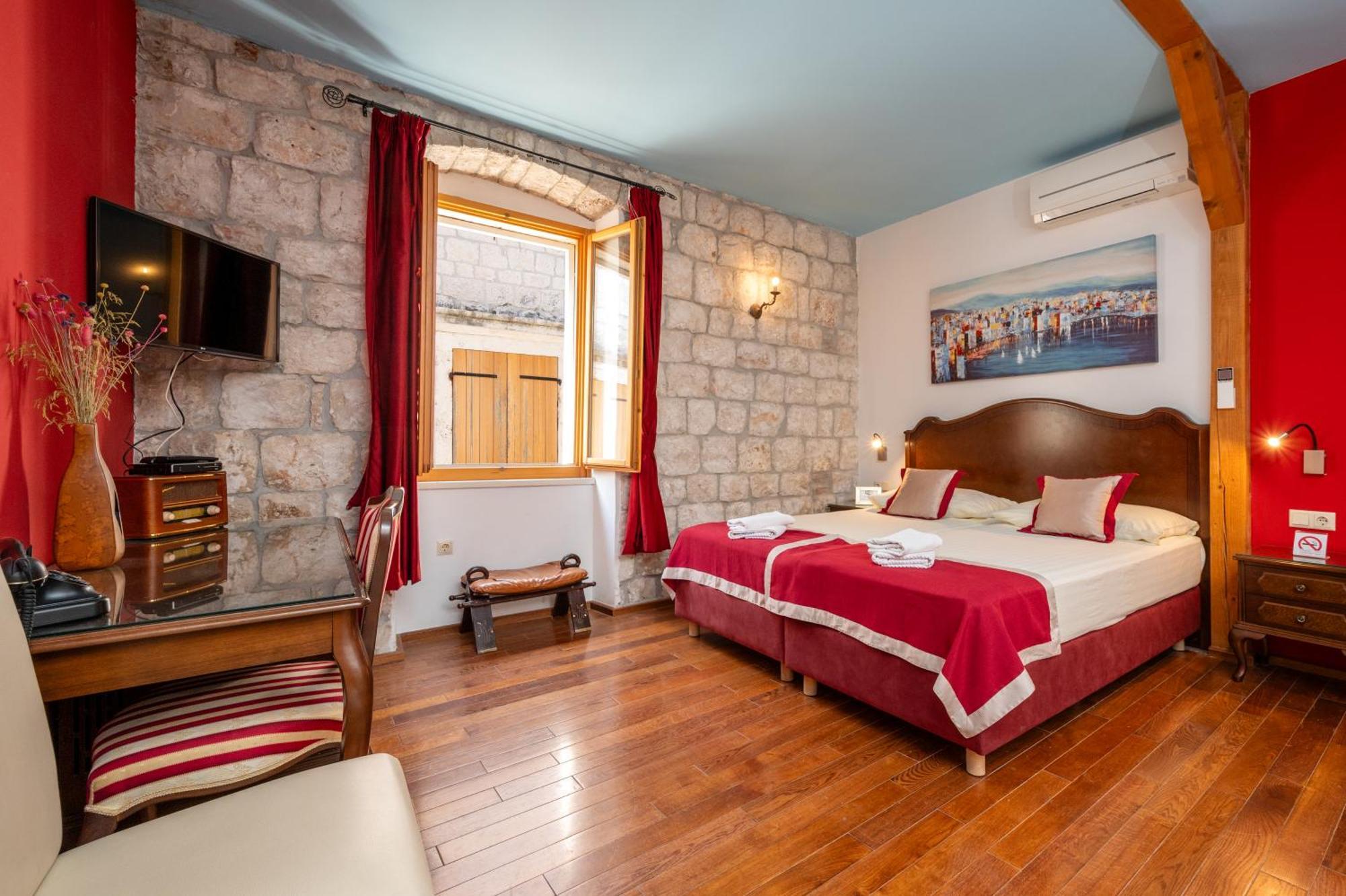 Heritage Hotel Tragos Trogir Ngoại thất bức ảnh